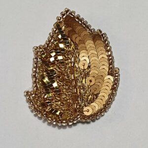 broche broderie or
