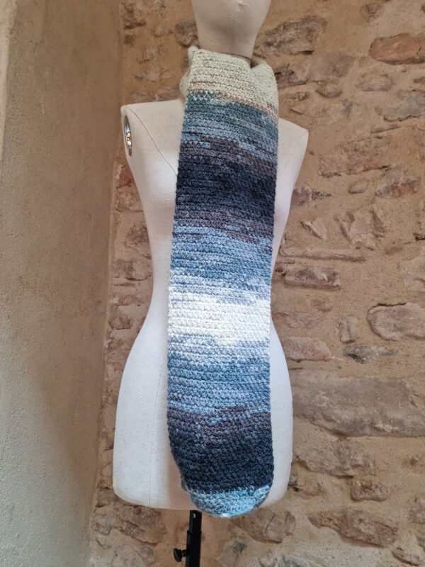 écharpe fait main bleu gris